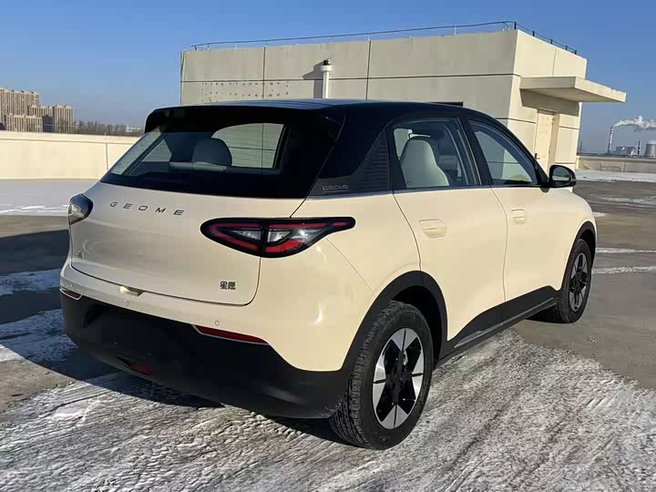 Фото 9 - Geely Galaxy Geome