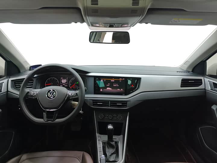 Фото 9 - Volkswagen Polo