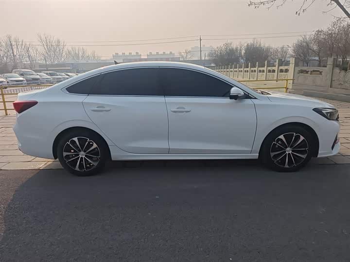 Фото 4 - Changan Eado Plus