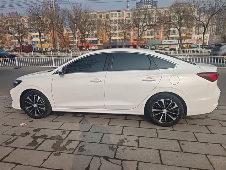 Фото 7 - Changan Eado Plus