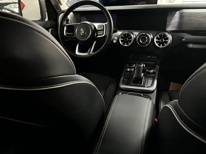 Фото 8 - Tank 300