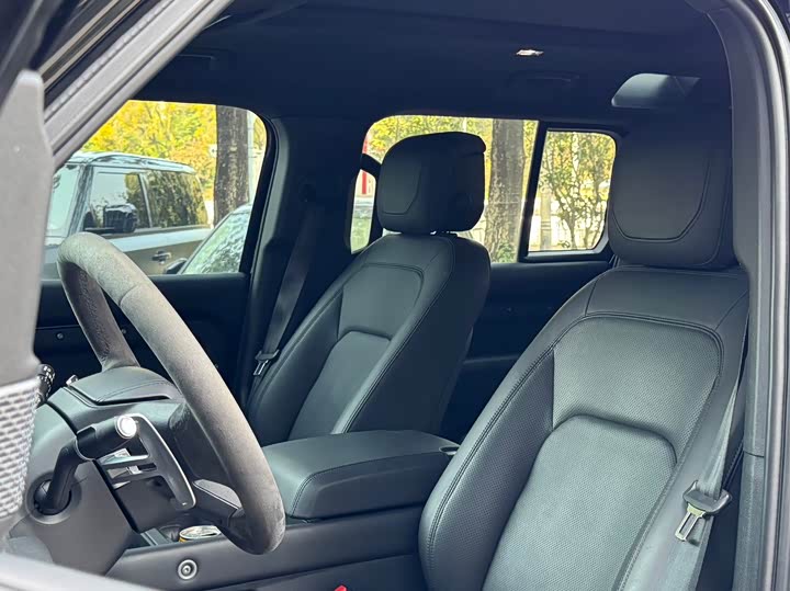 Фото 5 - Land Rover Defender