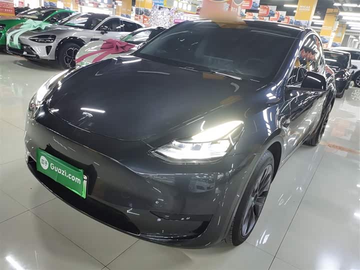 Фото 1 - Tesla Model Y