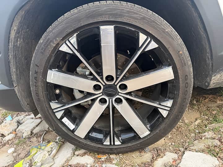 Фото 6 - Geely Icon