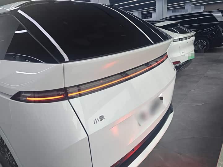 Фото 6 - XPeng X9