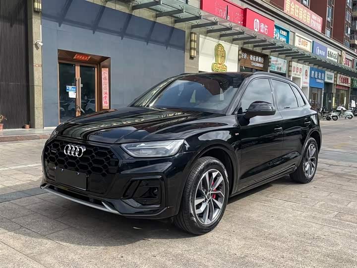 Фото 2 - Audi Q5L