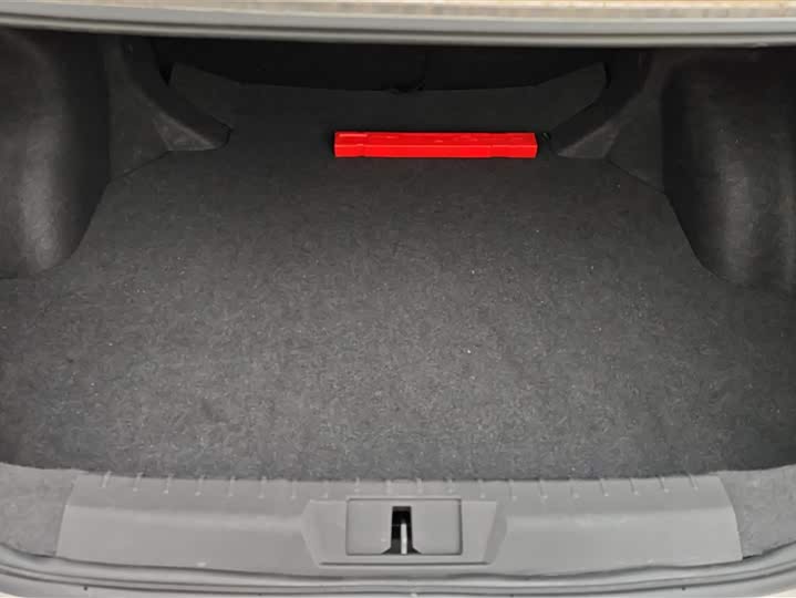 Фото 4 - Geely Emgrand