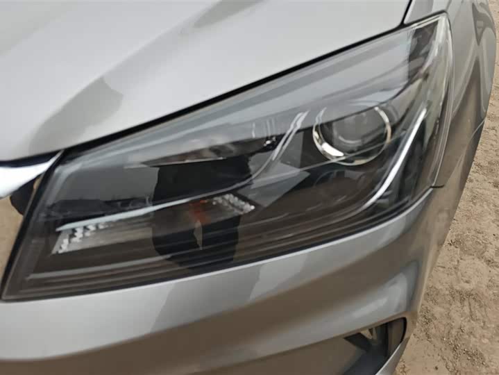 Фото 5 - Geely Emgrand