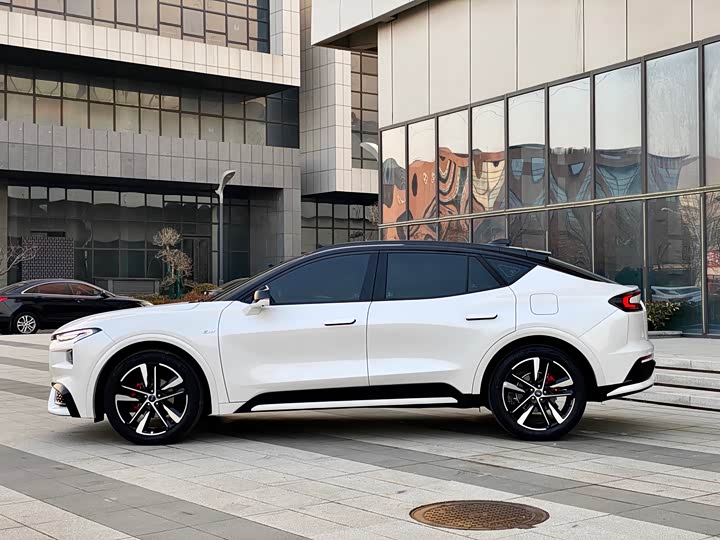 Фото 9 - Ford Mondeo Sport (Evos)