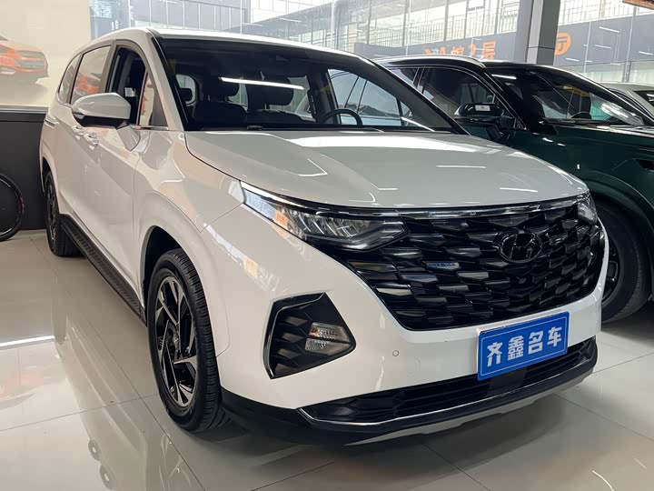 Фото 2 - Hyundai Custo