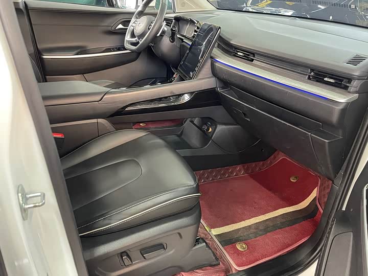 Фото 5 - Hyundai Custo