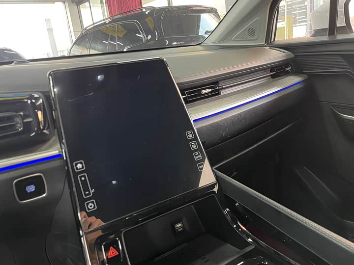 Фото 8 - Hyundai Custo