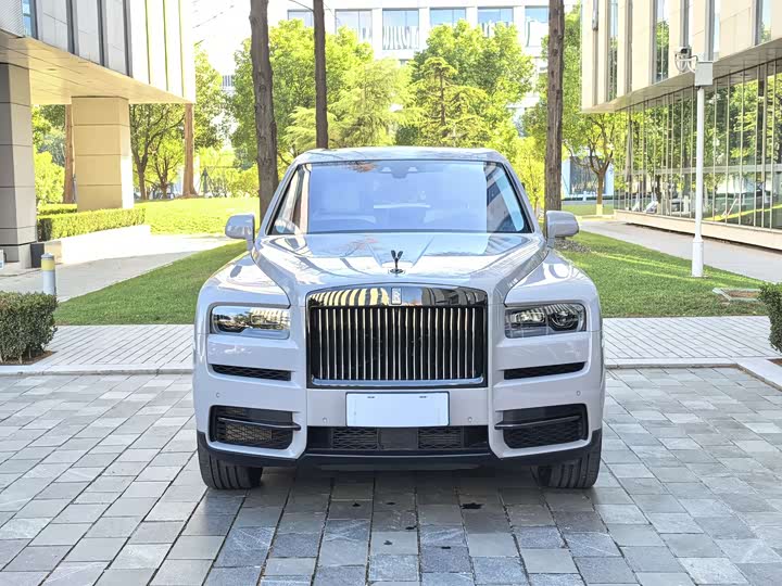 Фото 2 - Rolls-Royce Cullinan