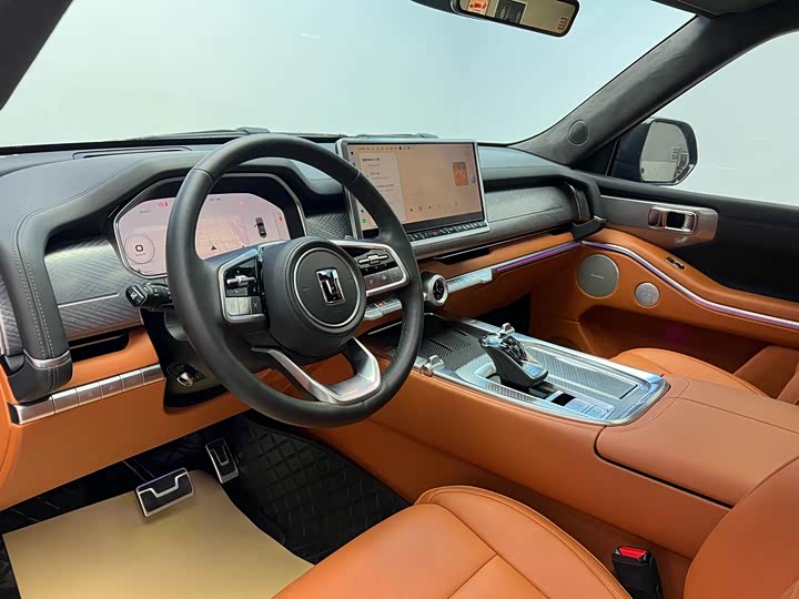 Фото 3 - Tank 700 Hybrid