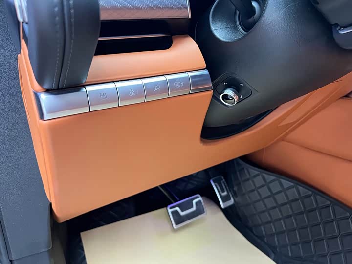 Фото 4 - Tank 700 Hybrid