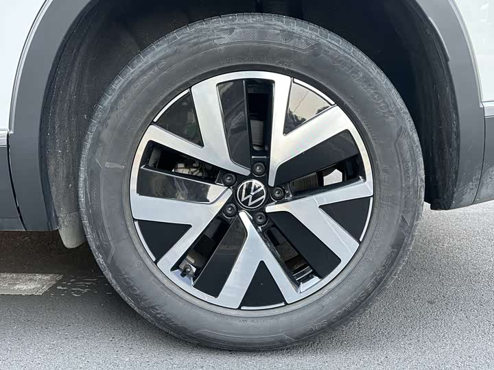 Фото 8 - Volkswagen Tayron