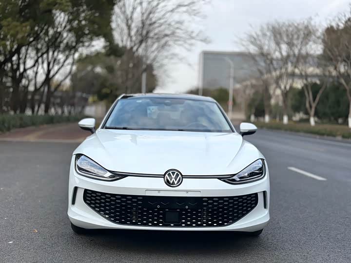 Фото 2 - Volkswagen Lamando L