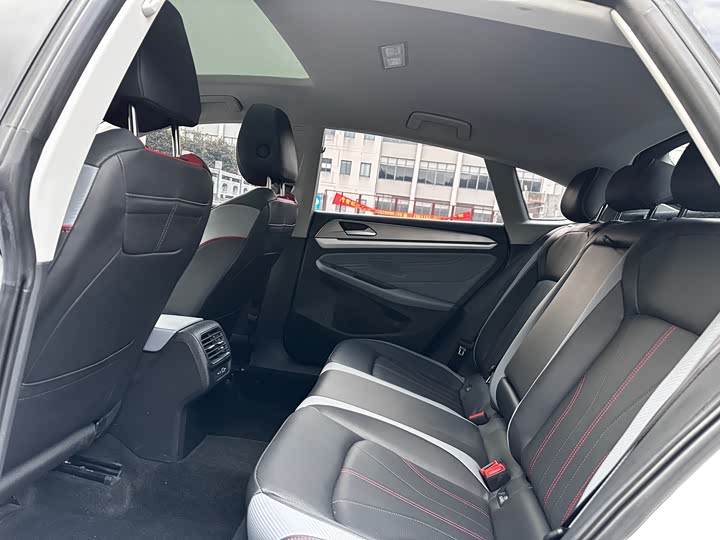 Фото 9 - Volkswagen Lamando L