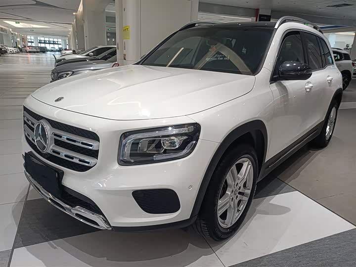 Фото 1 - Mercedes-Benz GLB-Class