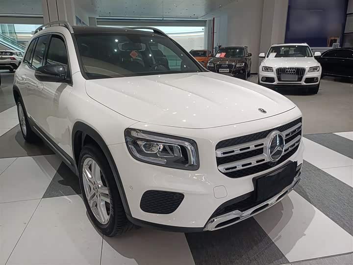 Фото 4 - Mercedes-Benz GLB-Class