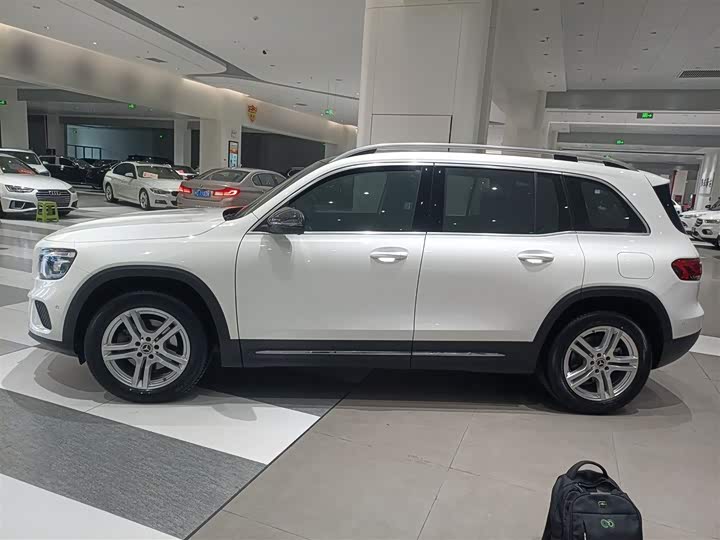 Фото 5 - Mercedes-Benz GLB-Class