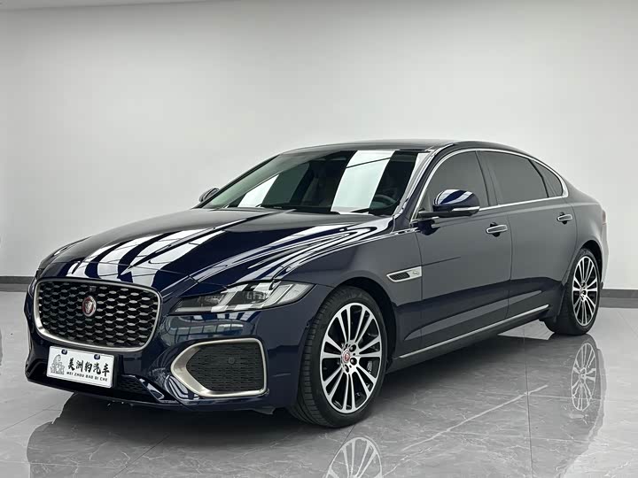 Фото 1 - Jaguar XF L