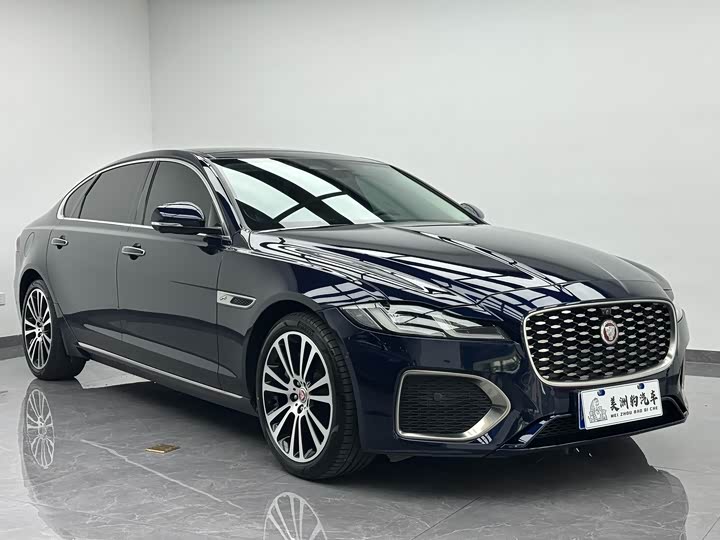 Фото 3 - Jaguar XF L