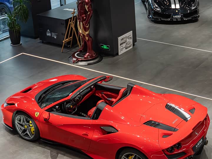 Фото 5 - Ferrari F8