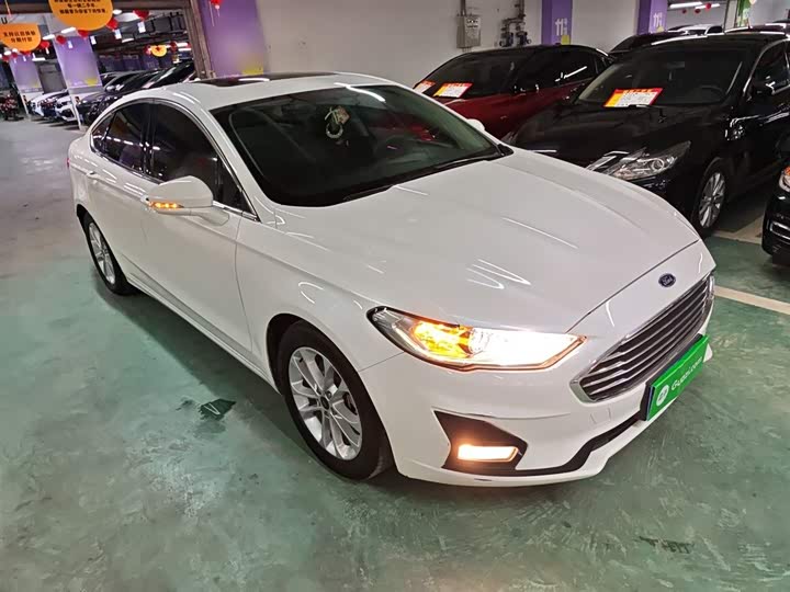 Фото 4 - Ford Mondeo