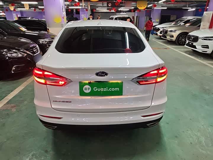 Фото 6 - Ford Mondeo