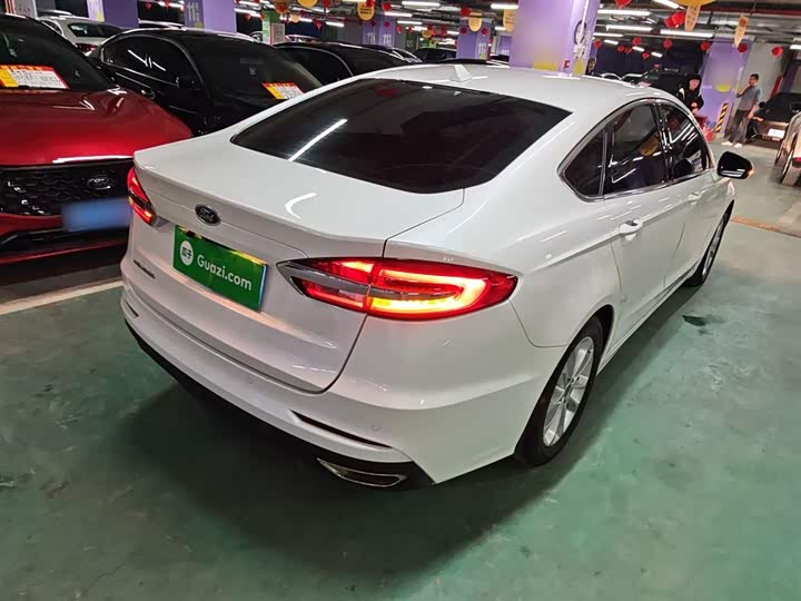 Фото 7 - Ford Mondeo