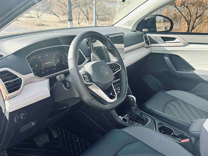 Фото 6 - Volkswagen Tharu