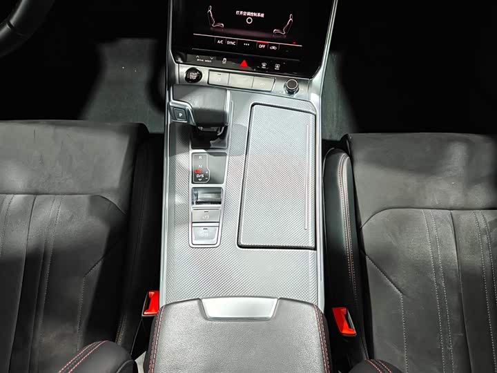 Фото 9 - Audi A6L