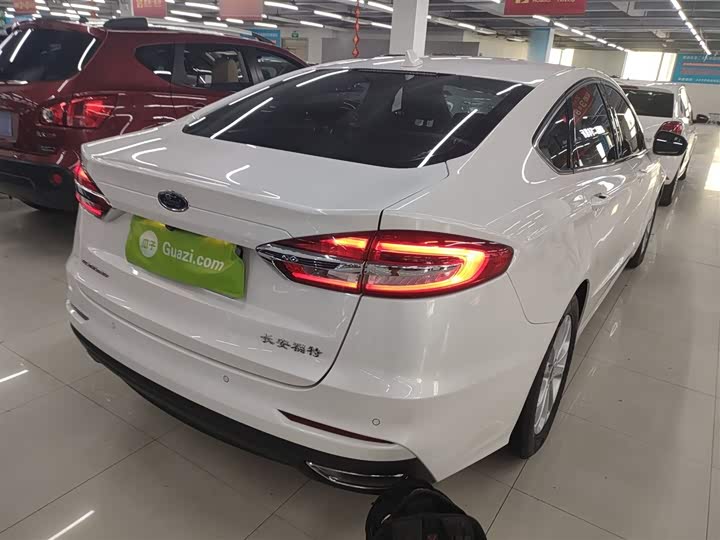 Фото 7 - Ford Mondeo