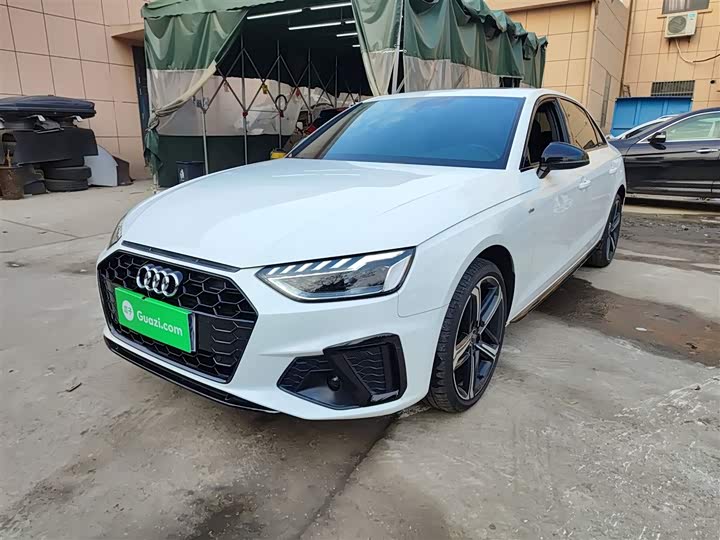 Фото 1 - Audi A4L