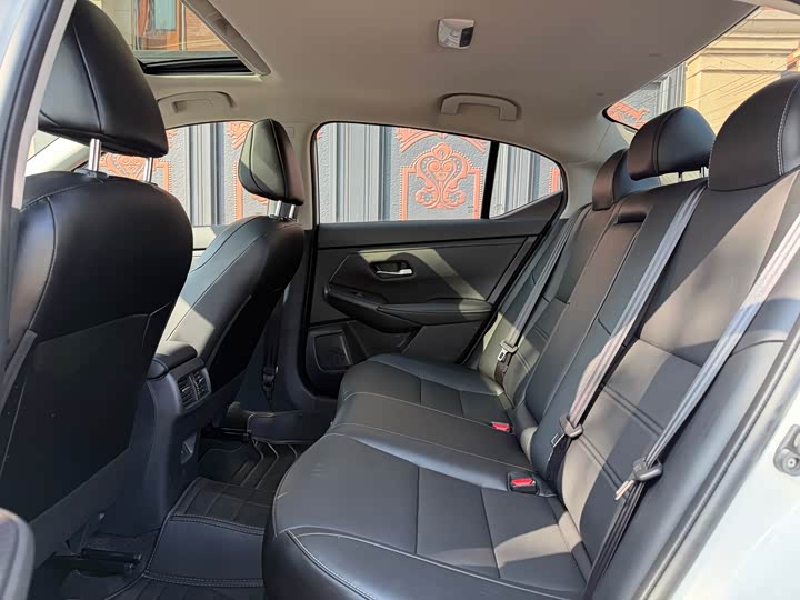 Фото 6 - Nissan Sylphy