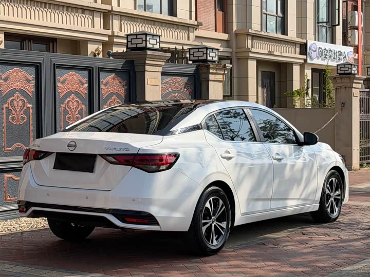 Фото 7 - Nissan Sylphy