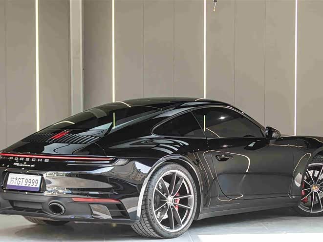 Фото 7 - Porsche 911