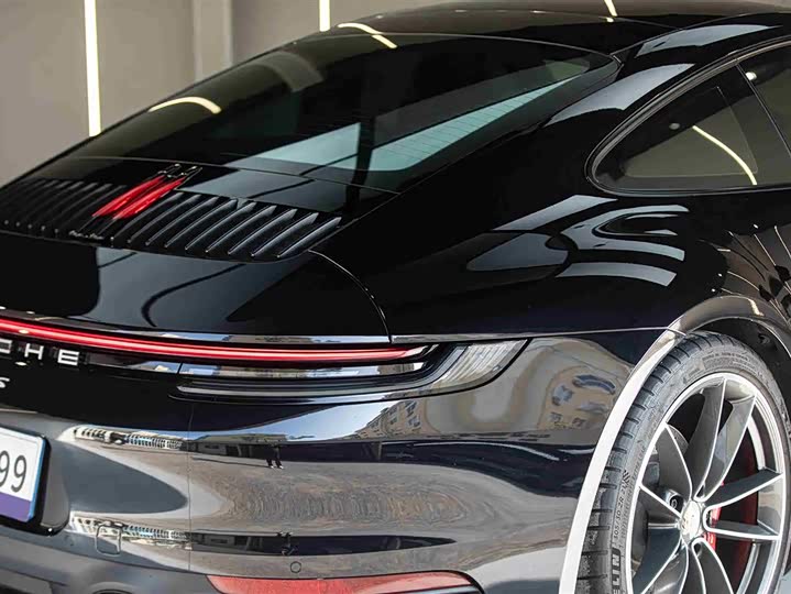 Фото 8 - Porsche 911