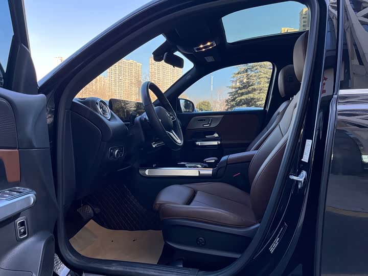 Фото 3 - Mercedes-Benz GLB-Class