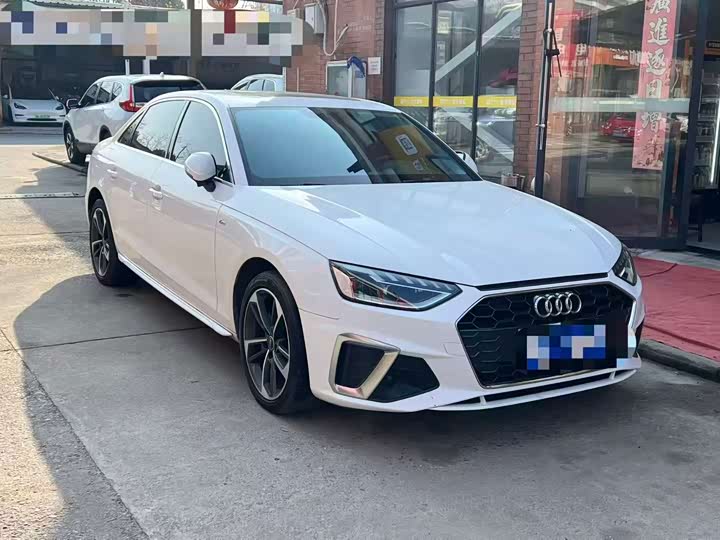 Фото 3 - Audi A4L