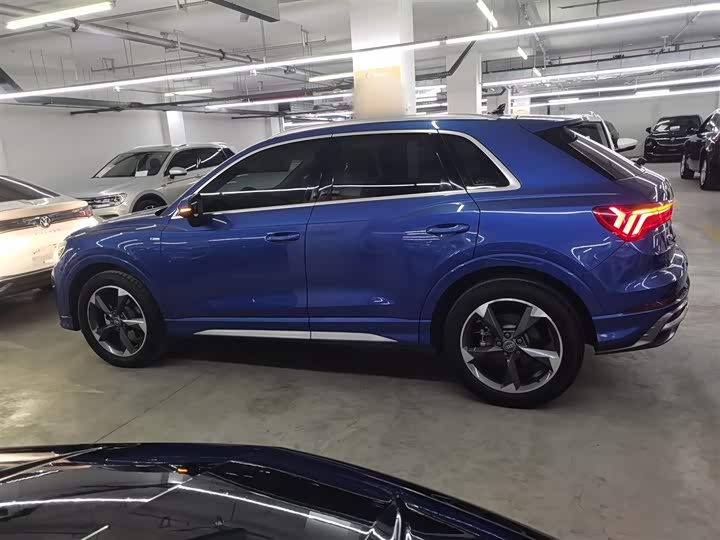 Фото 5 - Audi Q3
