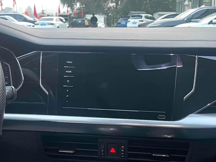 Фото 7 - Volkswagen Passat