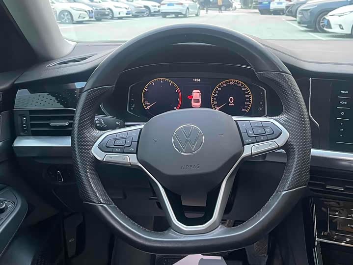 Фото 9 - Volkswagen Passat