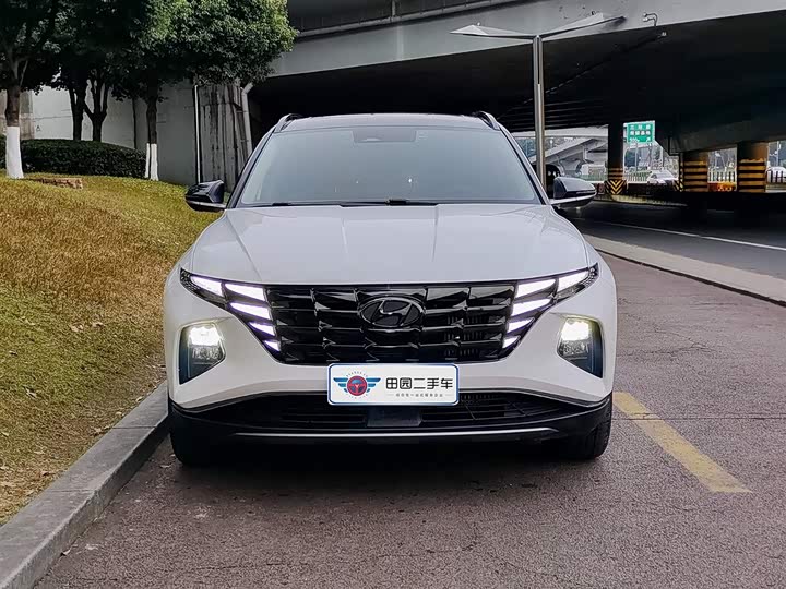 Фото 2 - Hyundai Tucson L