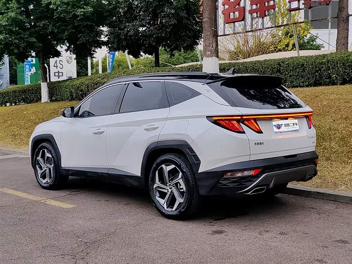 Фото 4 - Hyundai Tucson L