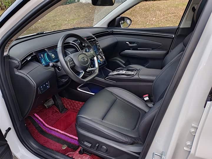 Фото 7 - Hyundai Tucson L