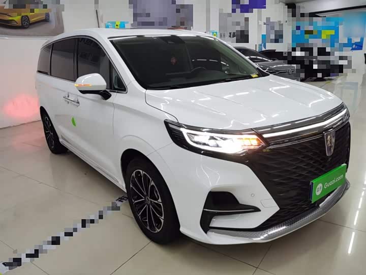 Фото 4 - Roewe iMax 8