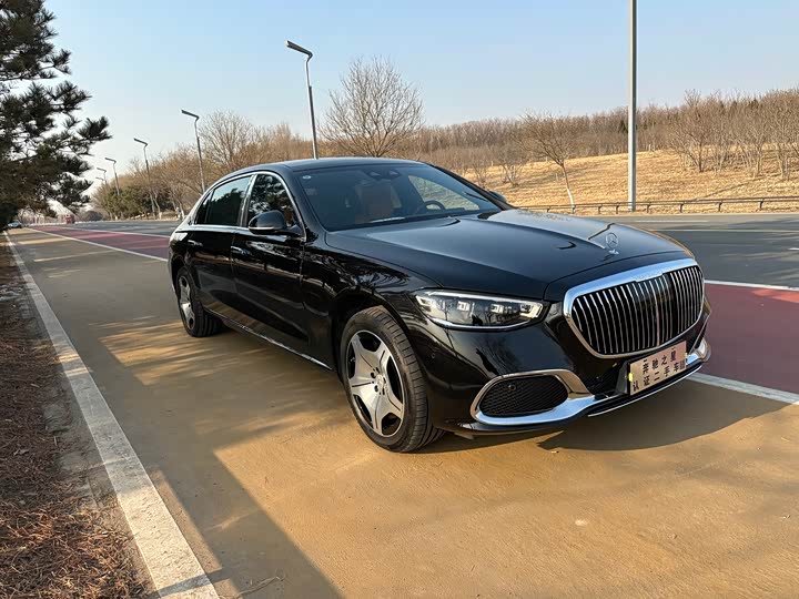 Фото 3 - Mercedes-Benz Maybach S-Class