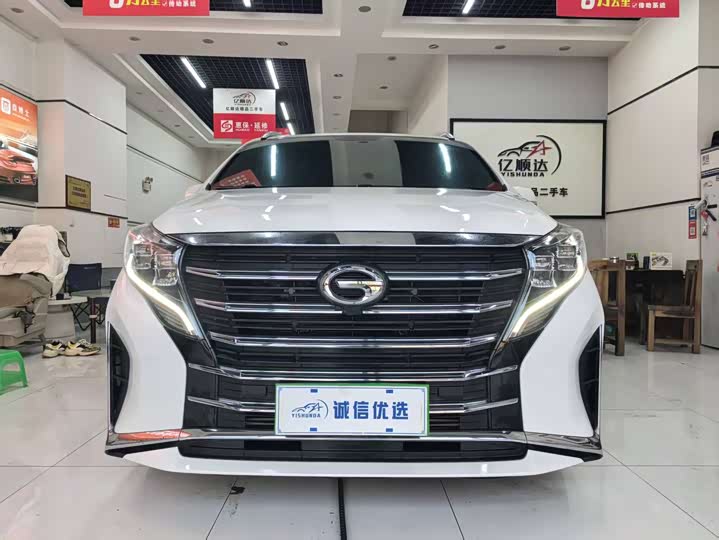 Фото 1 - GAC Trumpchi M8